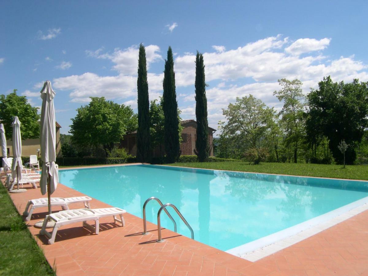 Appartamenti Avanella A 150 Mt Dalla Piscina 150 Mt From Swimming Pool Certaldo Luaran gambar